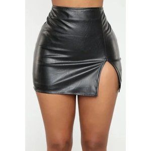 NWT Fashion Nova Flame in your heart skirt Color Black Size 2XL